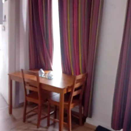 Hyper Centre Apartment
